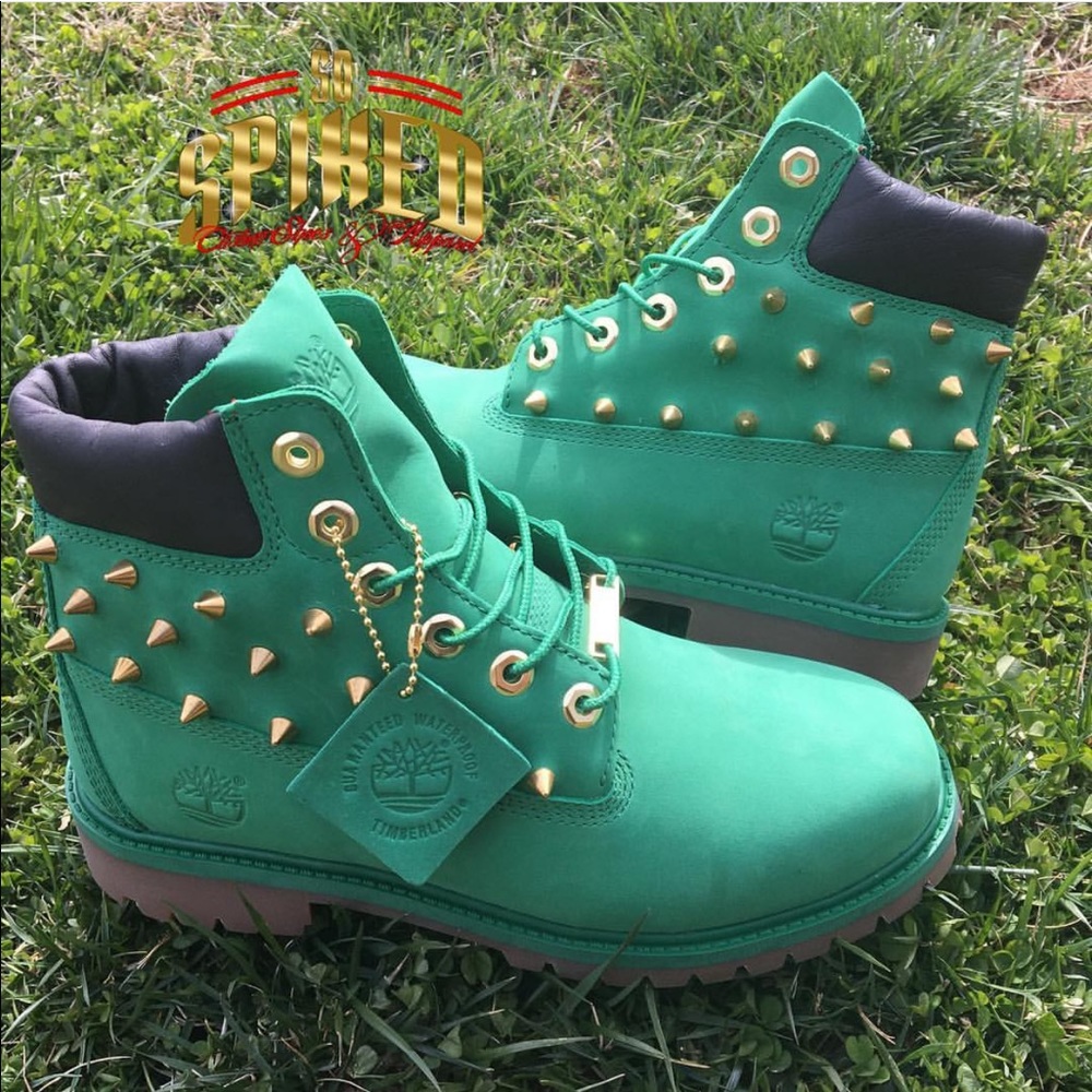 Green spiked timberlands